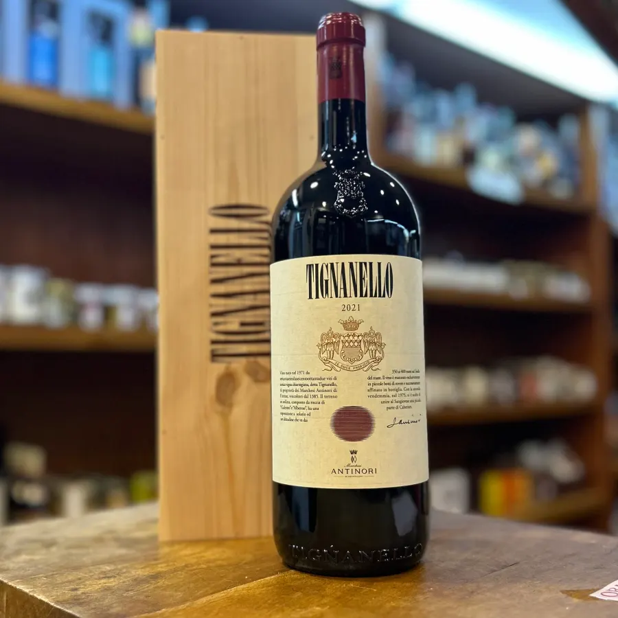 Bottiglia di Tignanello disponibile all'Enoteca Armellini