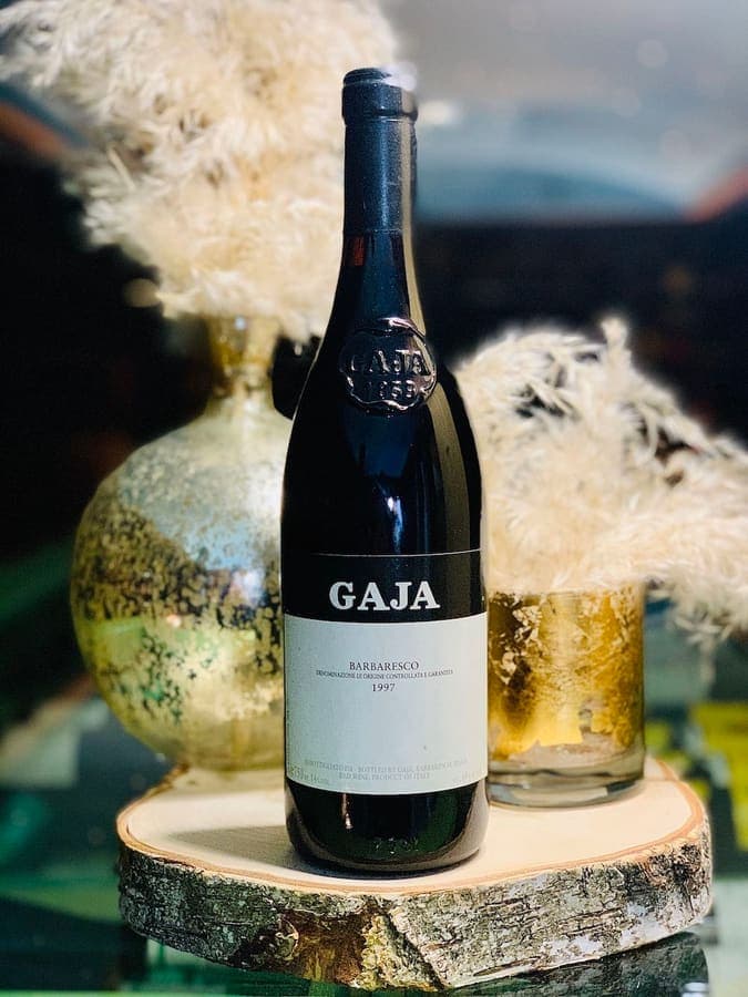 Bottiglia di Gaja disponibile all'Enoteca Armellini