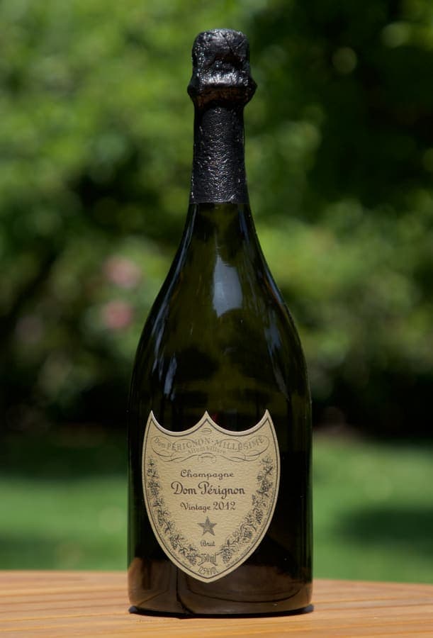 Bottiglia di Dom Pérignon disponibile all'Enoteca Armellini